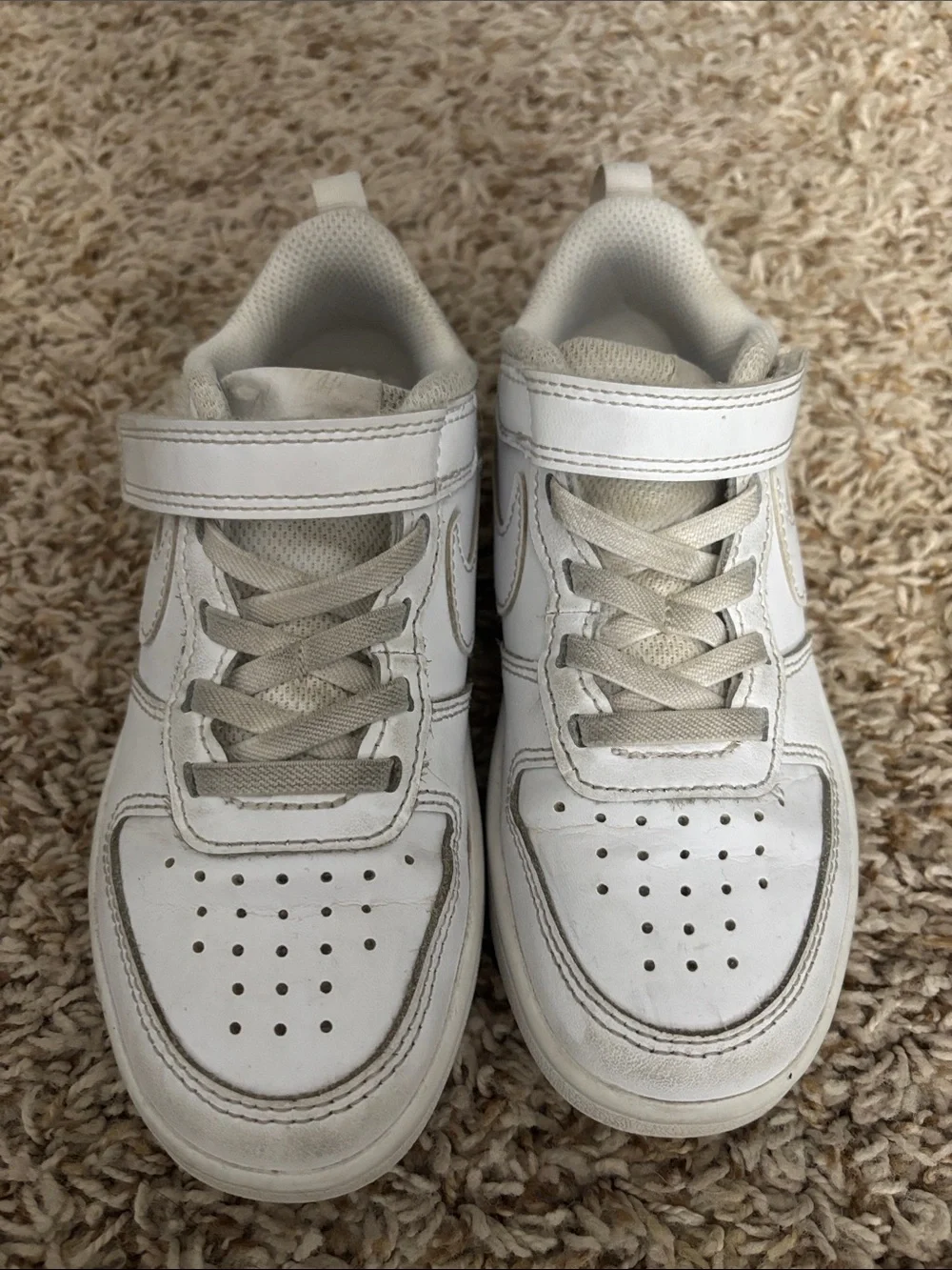 Nike Kids White Low-Top Sneakers with Hook-and-Loop Strap